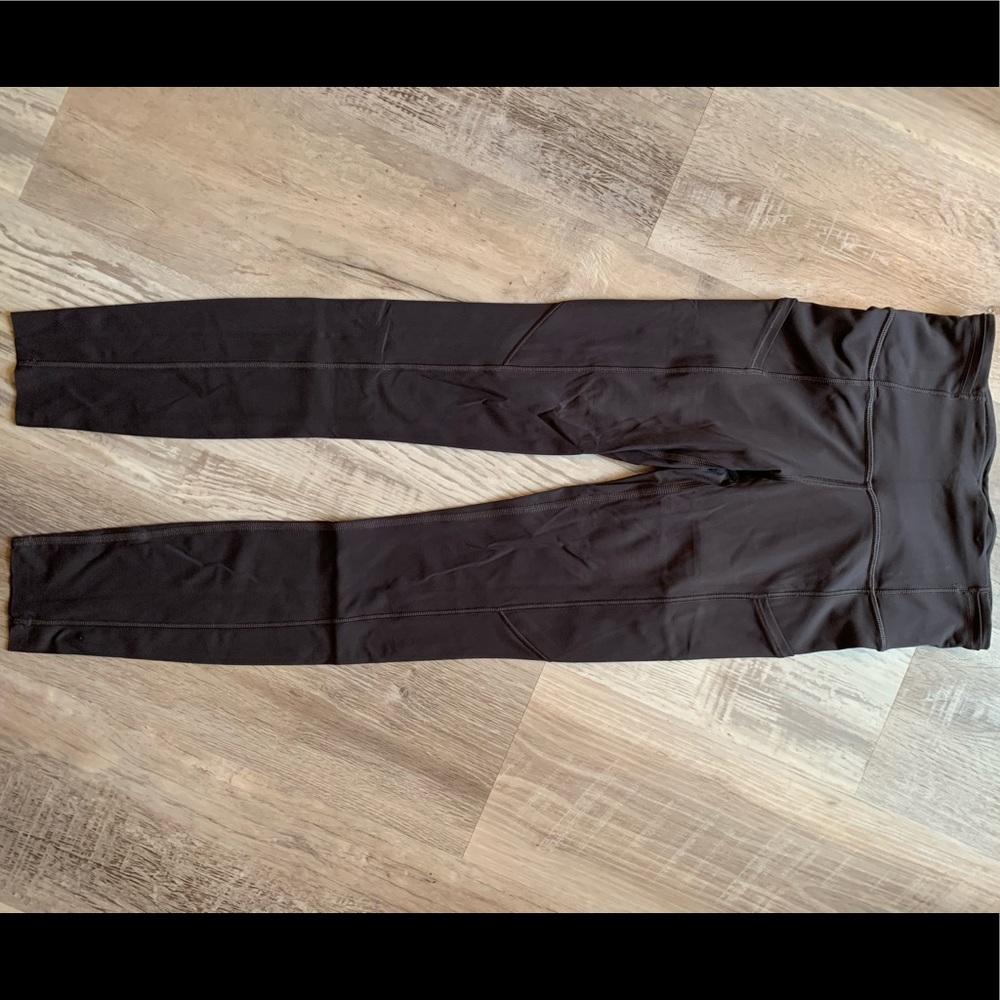 Lululemon Black Fast & Free 25” size 2